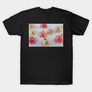 Red and Gold Christmas baubles T-Shirt